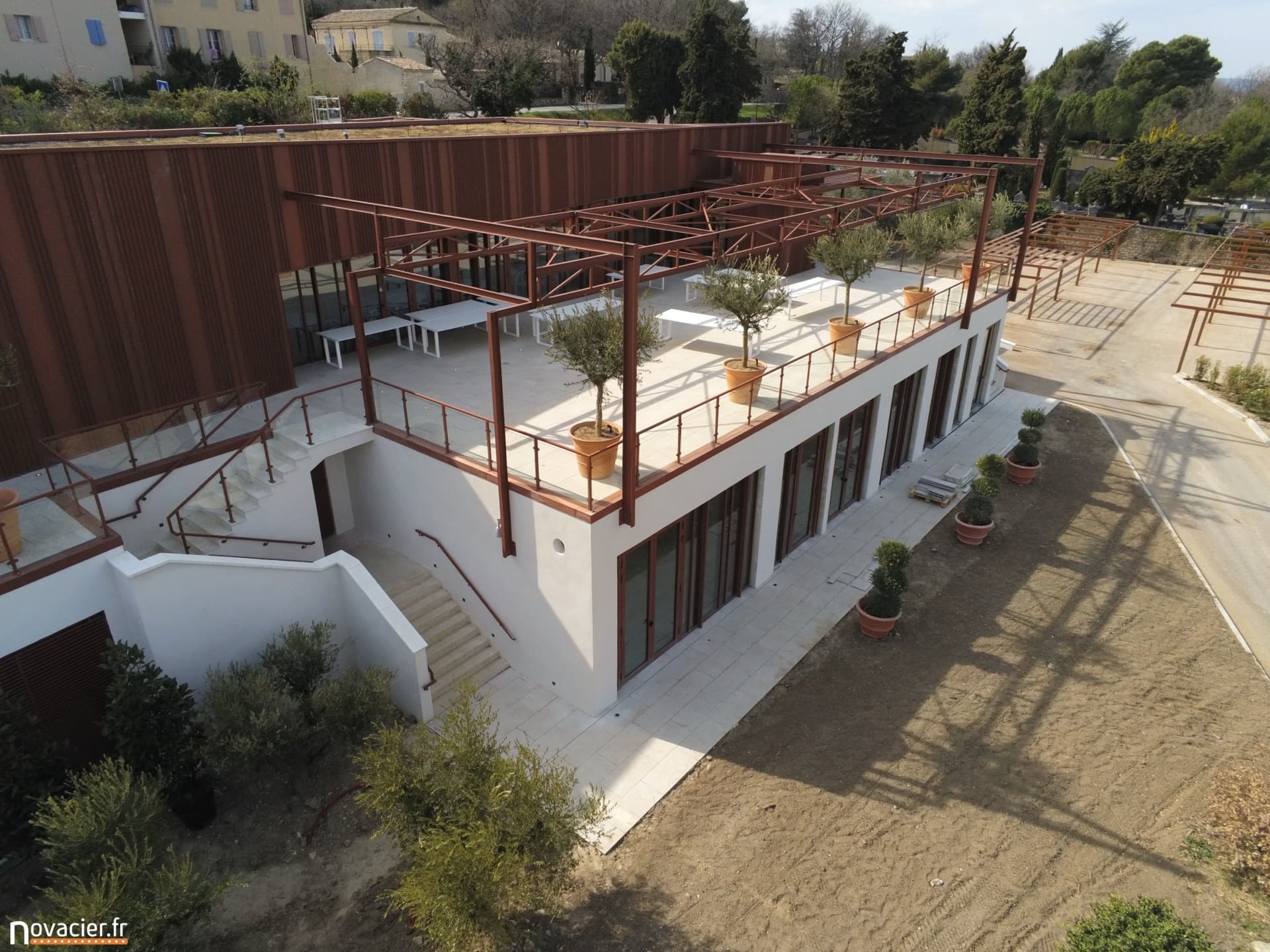 Bâtiment culturel SCAD - bardage et structure Corten
