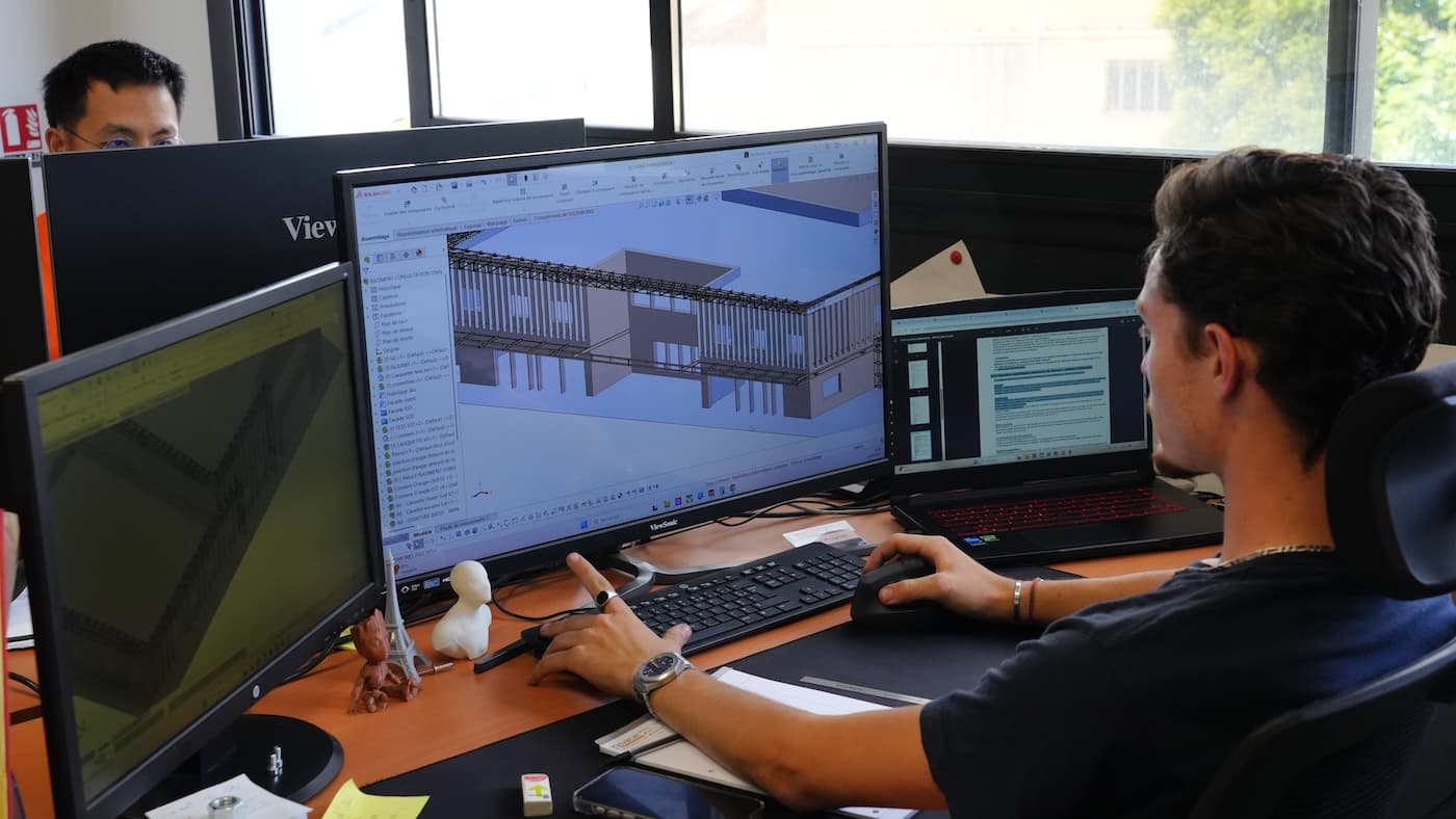 Bureau d'études Novacier - conception 3D d'une charpente métallique sur poste CAO à Cheval-Blanc