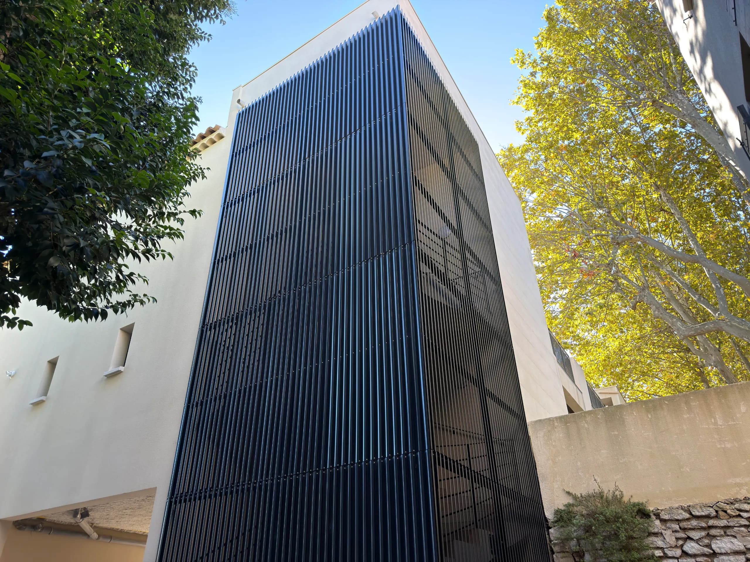 32 logements - garde-corps et des brise-vue.